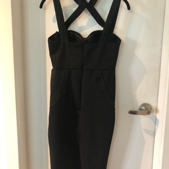 Amazing Black Tailored Cocktail Dress - Picture 2 of 3